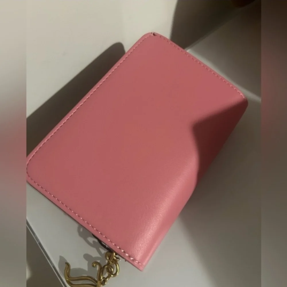 ❤️▪️Juicy Couture ▪️UK  Exclusive twig pink  medium zipper wallet